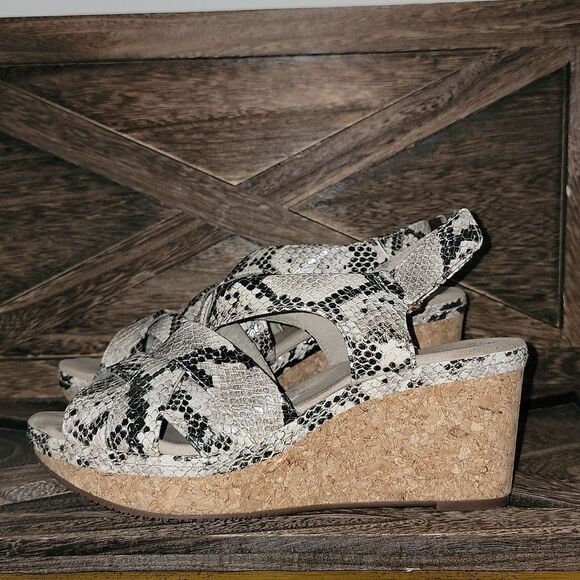 Clarks Womens Annadel Rayna Wedge Heel Sandal Taupe Synthetic Snake Print Size 8 - Picture 1 of 12
